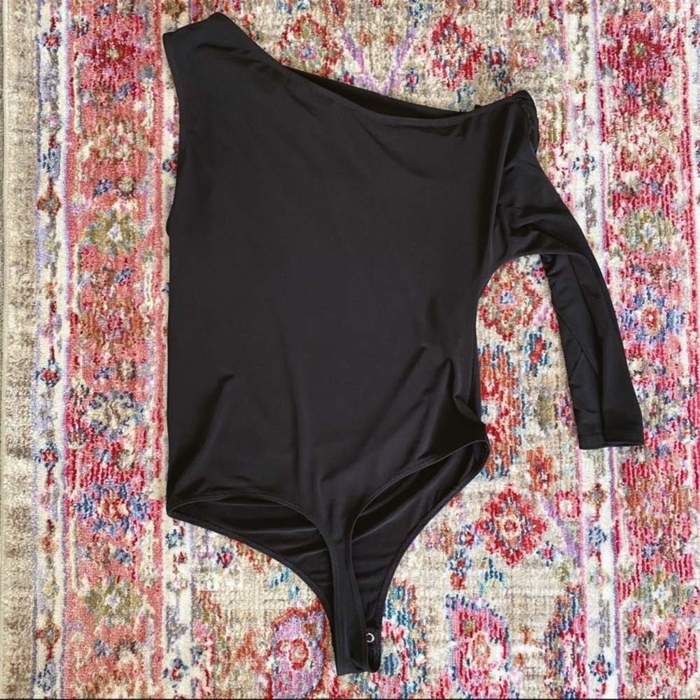 Express bodysuit - Picture 2 of 4